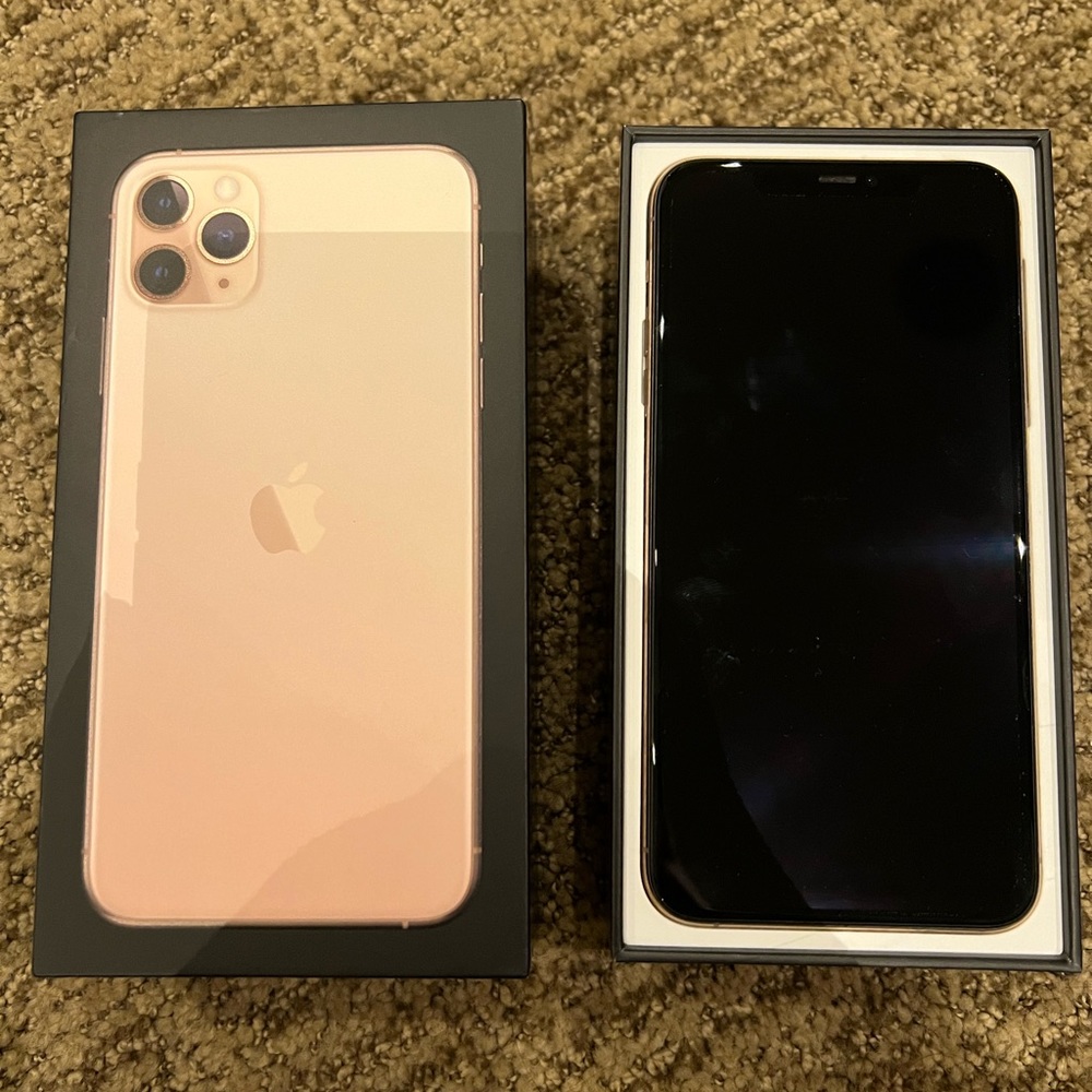iPhone Pro Max 11 64Gb rose gold - Picture 2 of 4